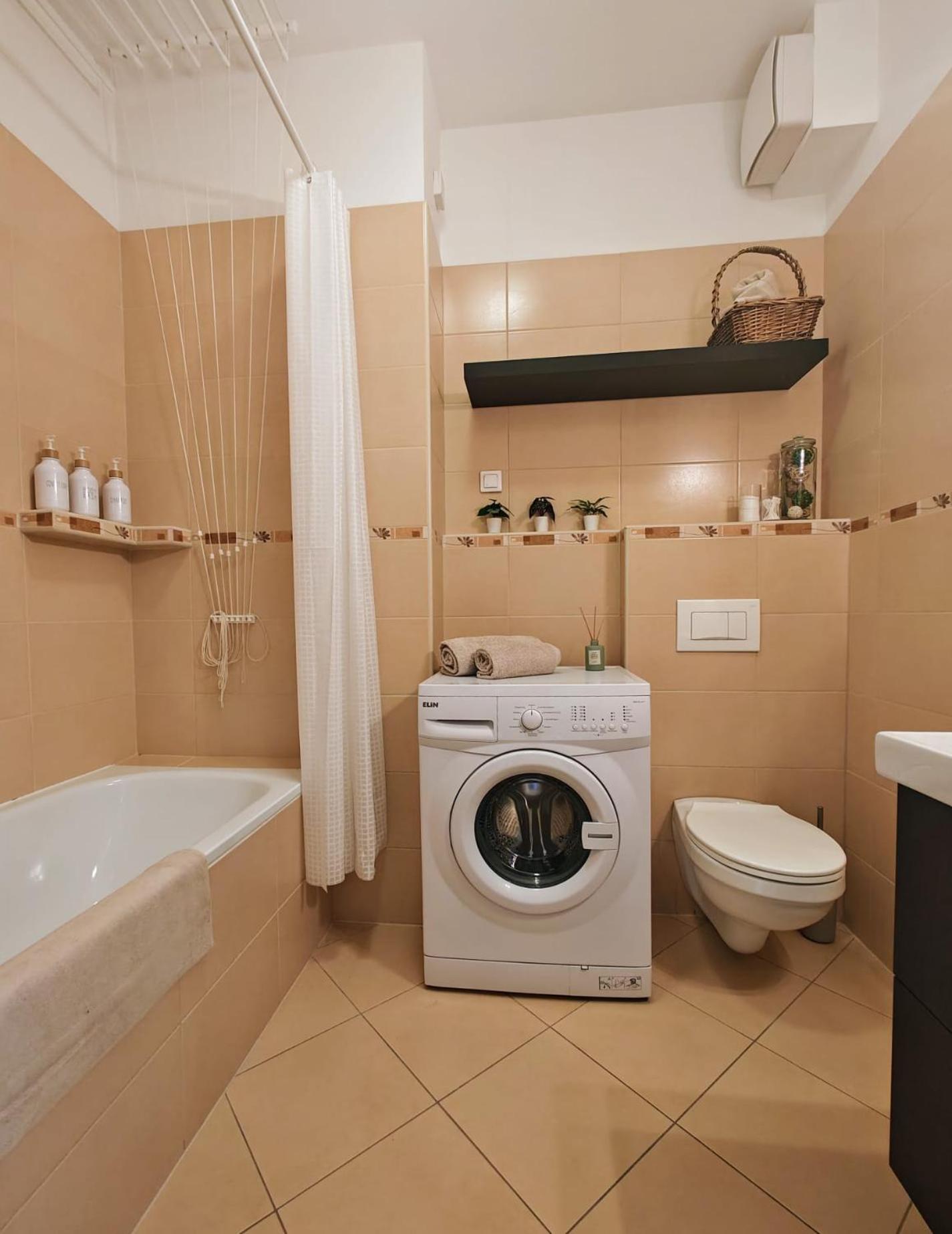 Green City Apartment Budapest - Free Garage, Ac, Balcony, Wi-Fi ภายนอก รูปภาพ